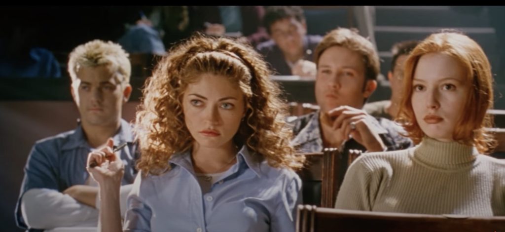 Alicia Witt and Recbecca Gayheart in Urban Legend. 